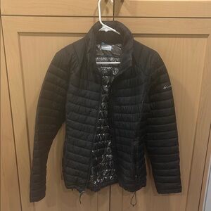 Columbia Women's Black Puffer Jacket size Small